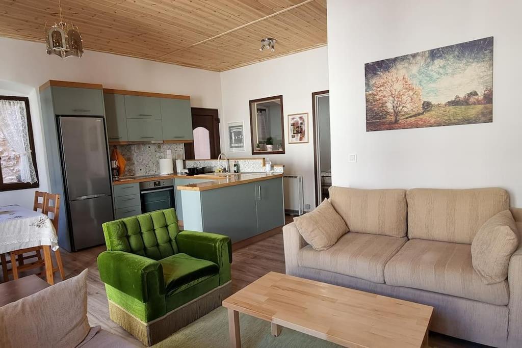 Gs Home Gytheio Exterior foto