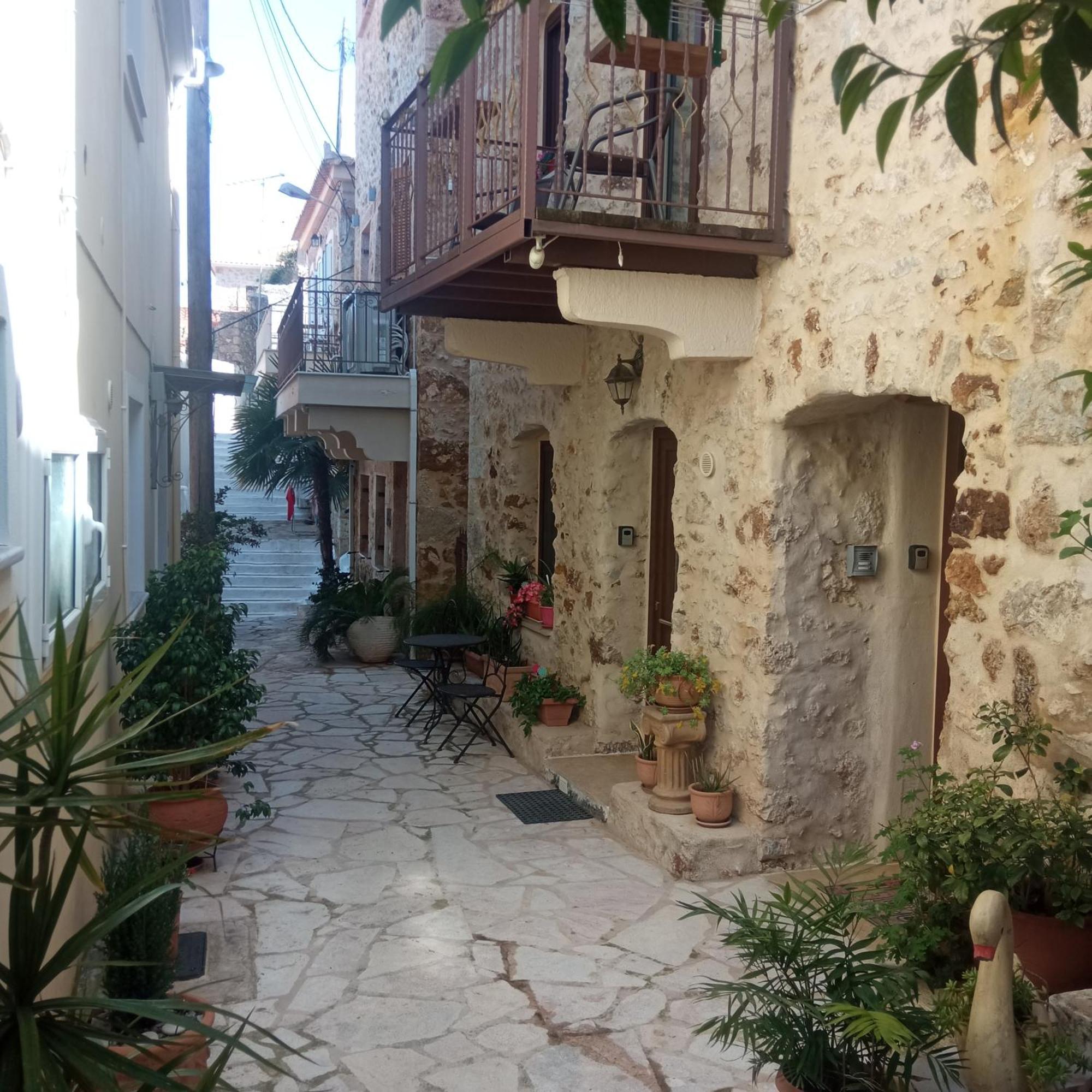Gs Home Gytheio Exterior foto